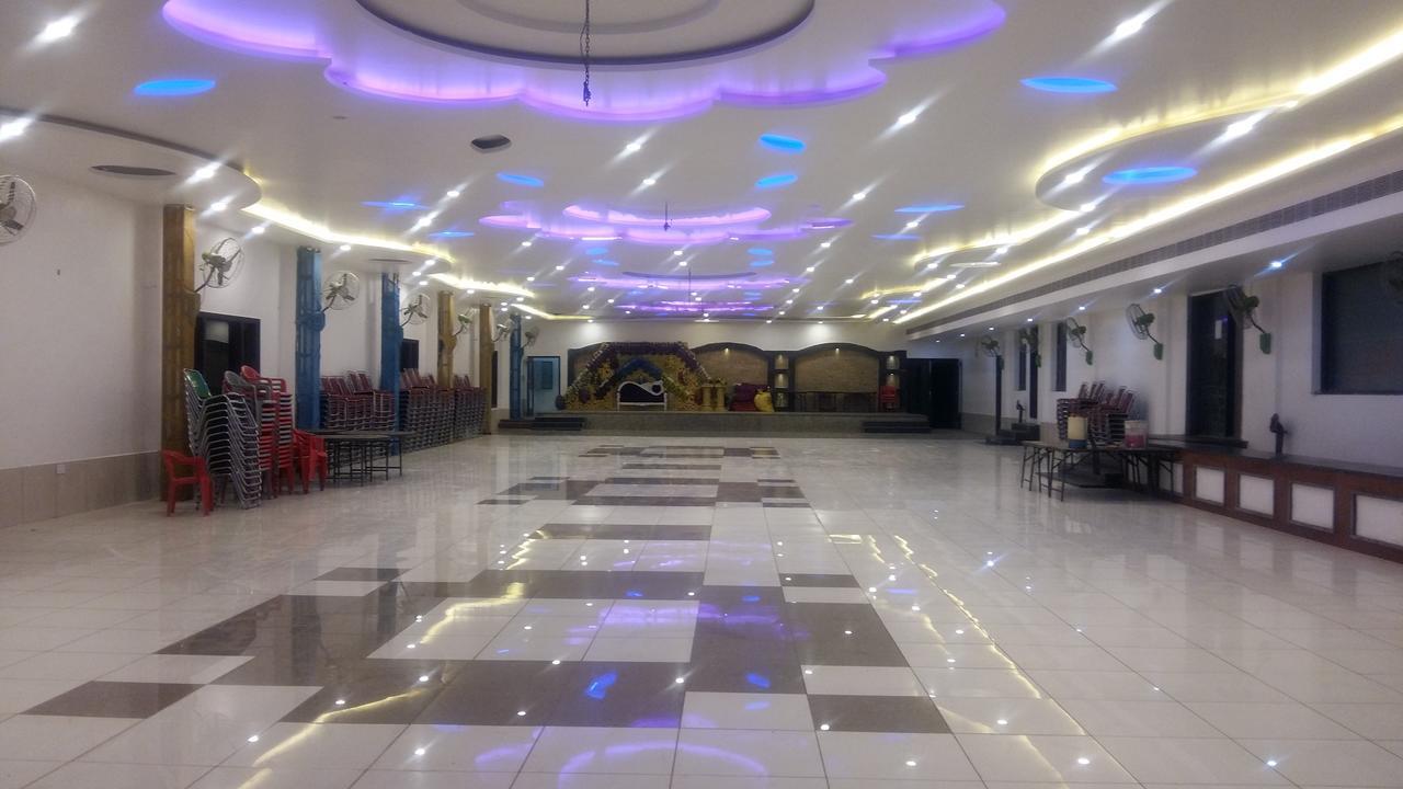 Hotel D2M Mānsa 外观 照片