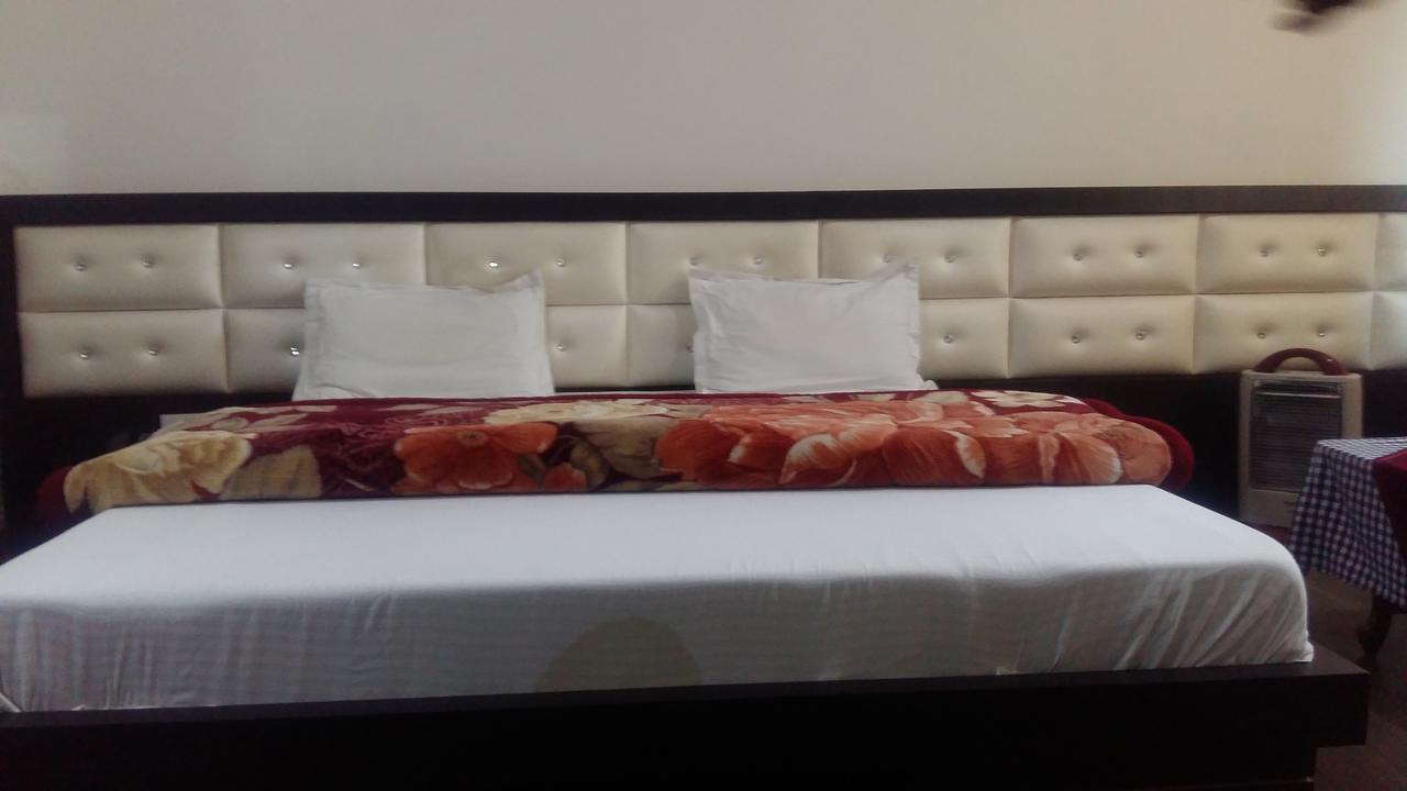 Hotel D2M Mānsa 外观 照片