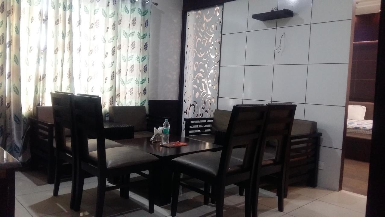 Hotel D2M Mānsa 外观 照片