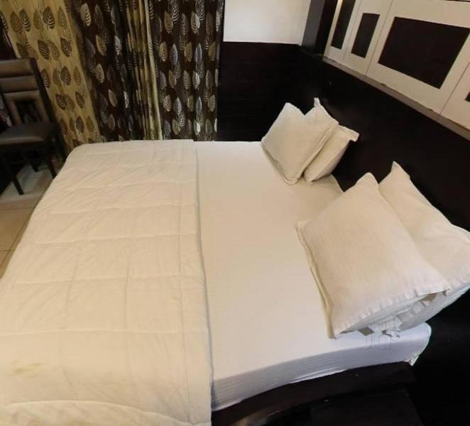Hotel D2M Mānsa 外观 照片